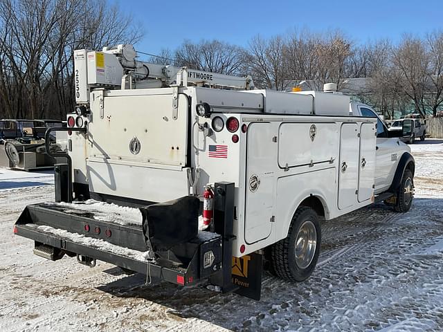 Image of Dodge Ram 5500HD equipment image 4