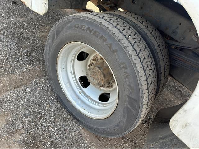 Image of Dodge Ram 5500 equipment image 4