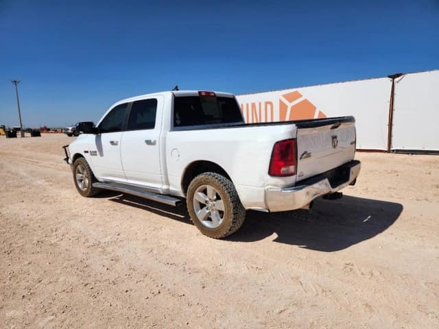Image of Dodge Ram 1500 equipment image 2