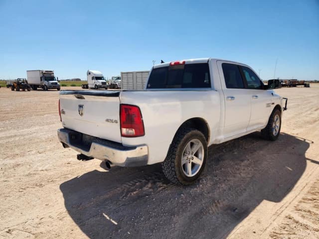 Image of Dodge Ram 1500 equipment image 4