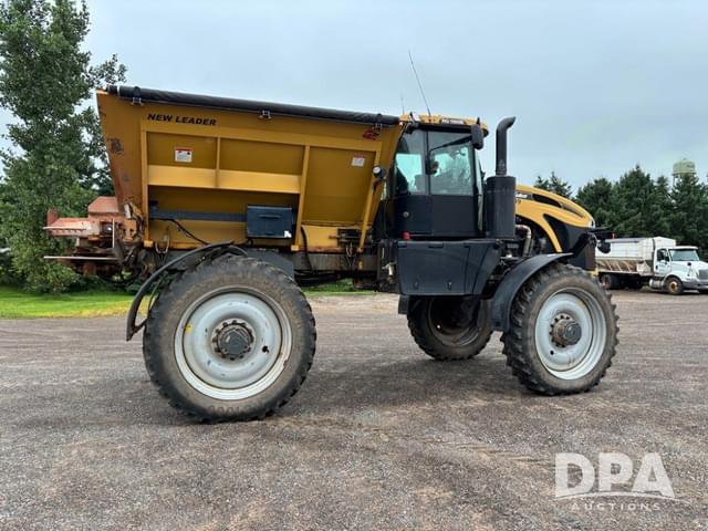 Image of RoGator RG1100B equipment image 4