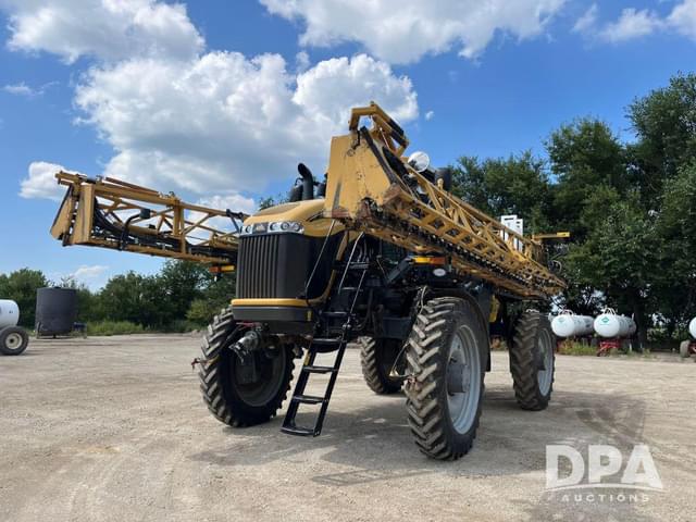 Image of RoGator RG1100 equipment image 1
