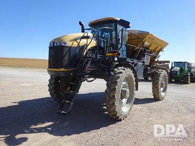 Image of RoGator RG1100B equipment image 1