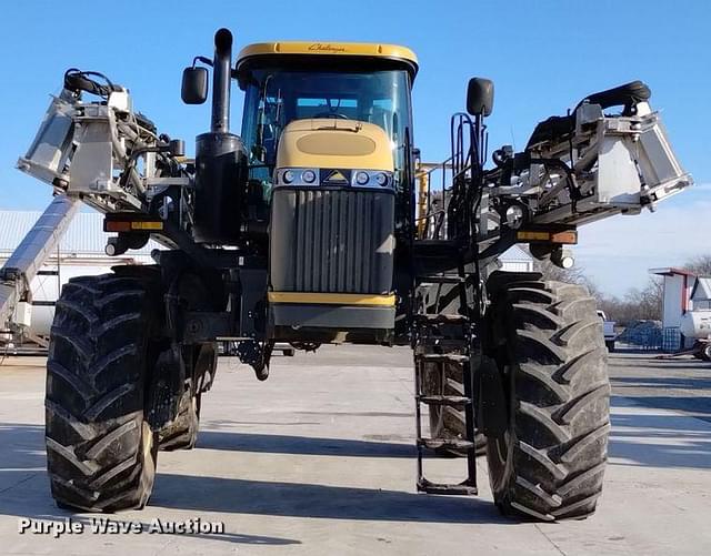 Image of RoGator RG1100B equipment image 1