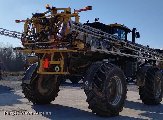 Image of RoGator RG1100B equipment image 4