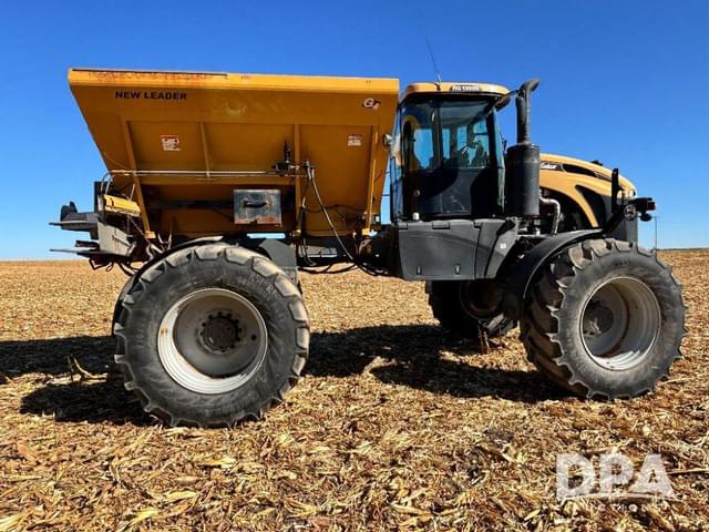 Image of RoGator RG1300B equipment image 3