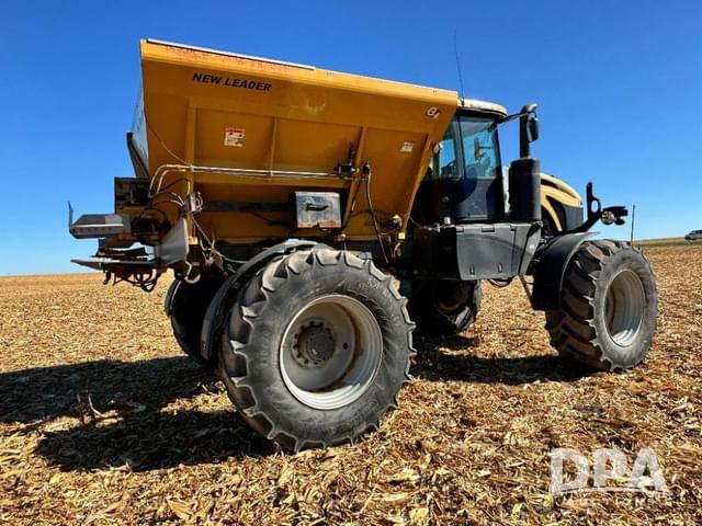 Image of RoGator RG1300B equipment image 4