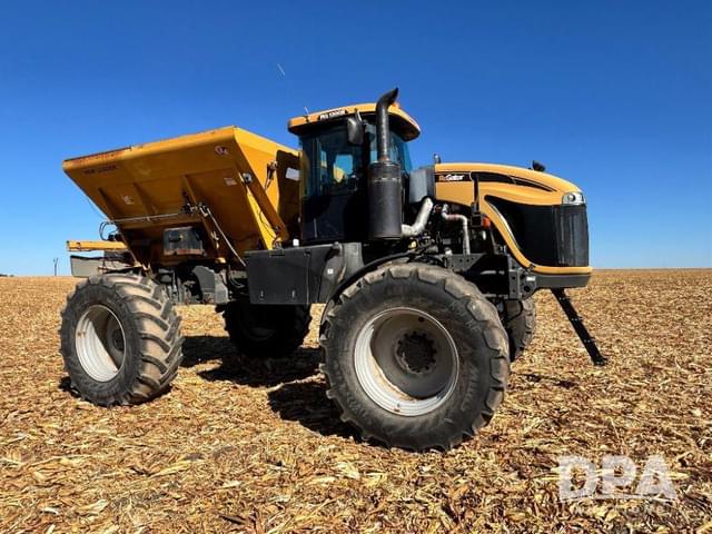 Image of RoGator RG1300B equipment image 1