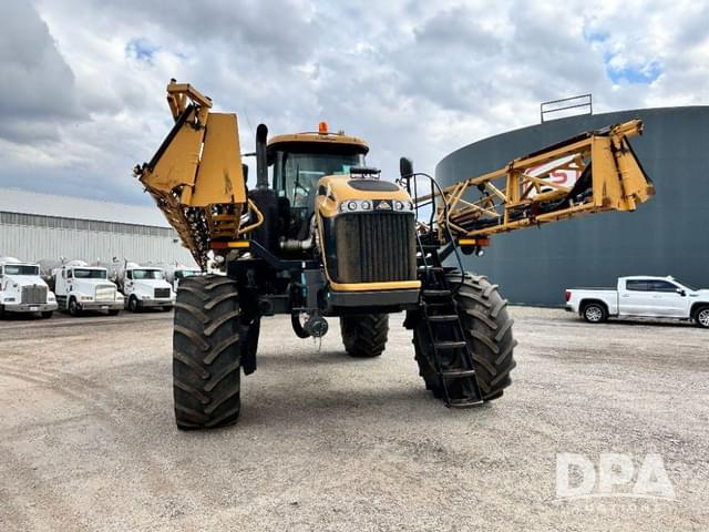 Image of RoGator RG1300B equipment image 3