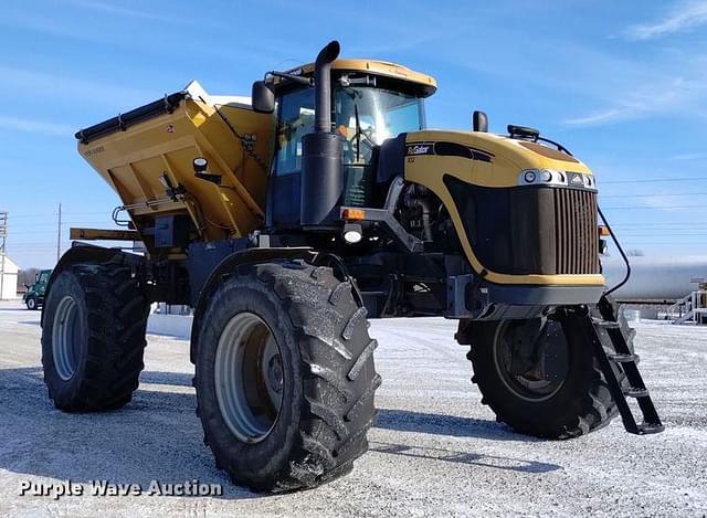 Image of RoGator RG1300B equipment image 2