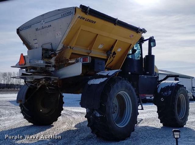 Image of RoGator RG1300B equipment image 4