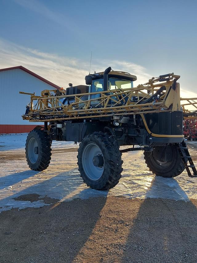 Image of RoGator RG1100B equipment image 1