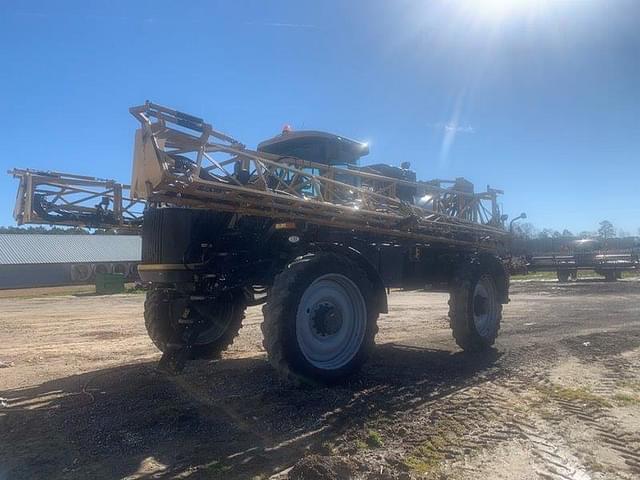 Image of RoGator RG1100B equipment image 4