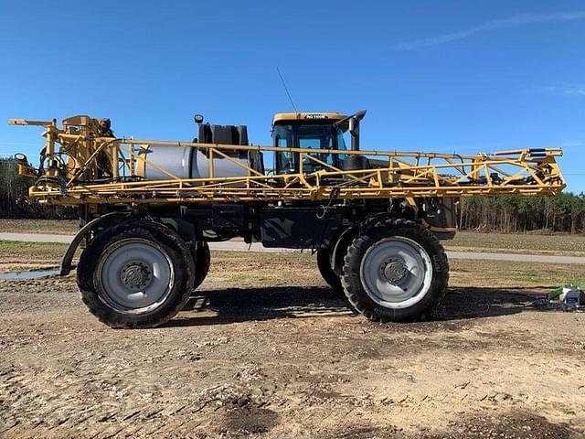 Image of RoGator RG1100B equipment image 1