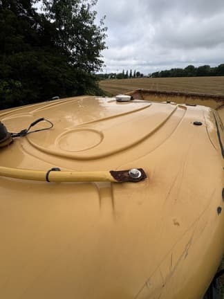 Image of RoGator RG1100B equipment image 3