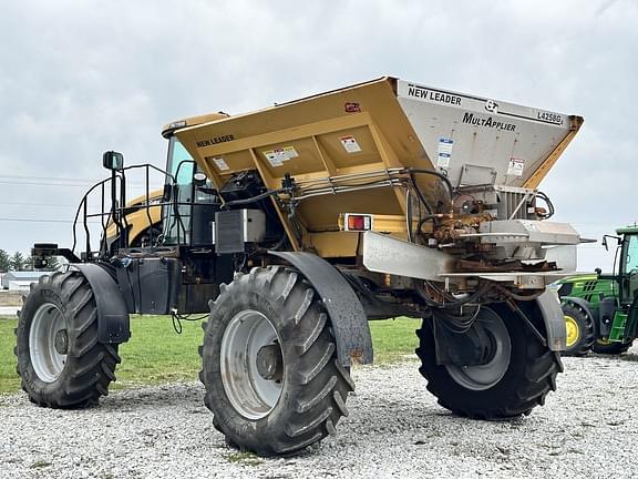 Image of RoGator RG1100B equipment image 3
