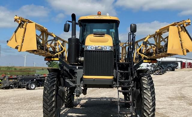 Image of RoGator RG1100B equipment image 2