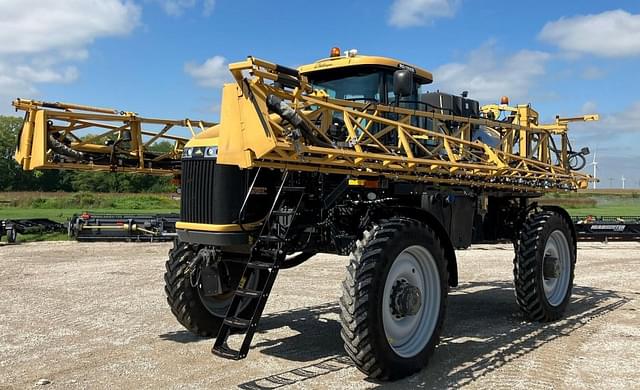 Image of RoGator RG1100B equipment image 3