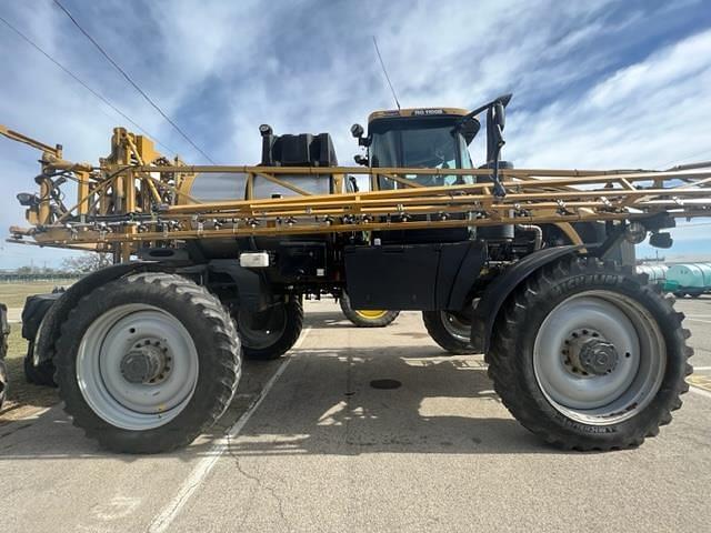Main image RoGator RG1100B 3