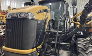 2015 RoGator RG1100B Image