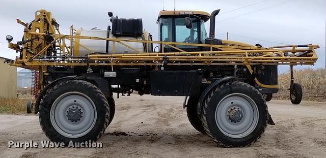 Image of RoGator RG1100B equipment image 3