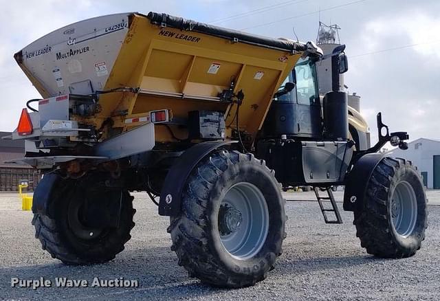 Image of RoGator RG1100B equipment image 4