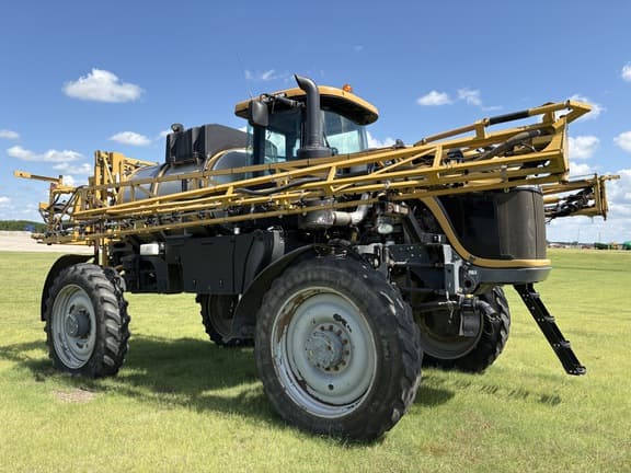 Image of RoGator RG1300B equipment image 4