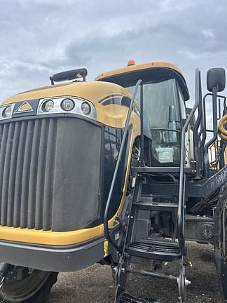 Image of RoGator RG1300B equipment image 1