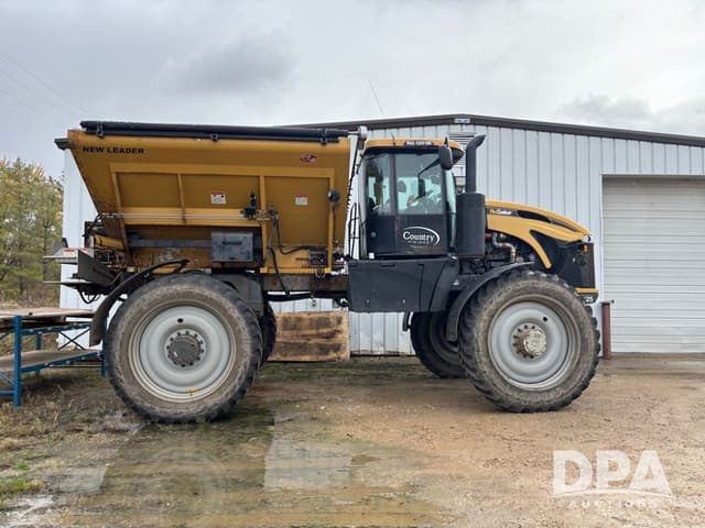 Image of RoGator RG1300B equipment image 3