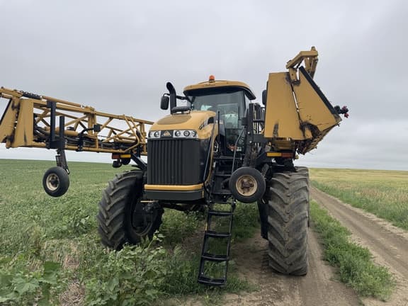 Image of RoGator RG1300B equipment image 1
