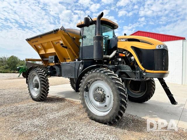 Image of RoGator RG900B equipment image 1