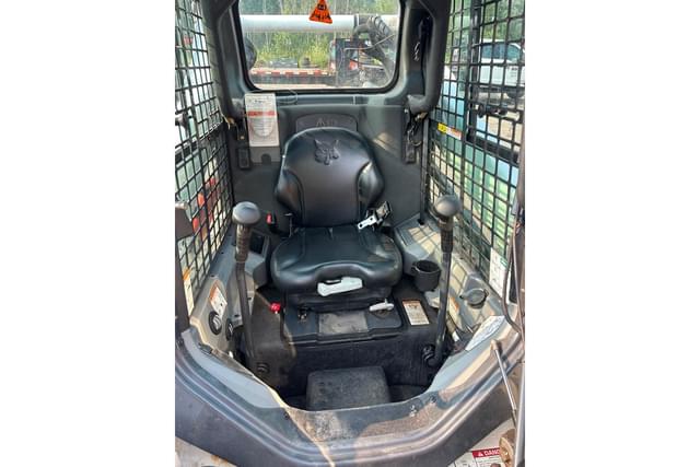 Image of Bobcat S590 equipment image 3