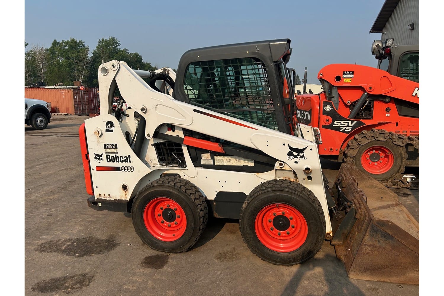 2015 Bobcat S590 Equipment Image0