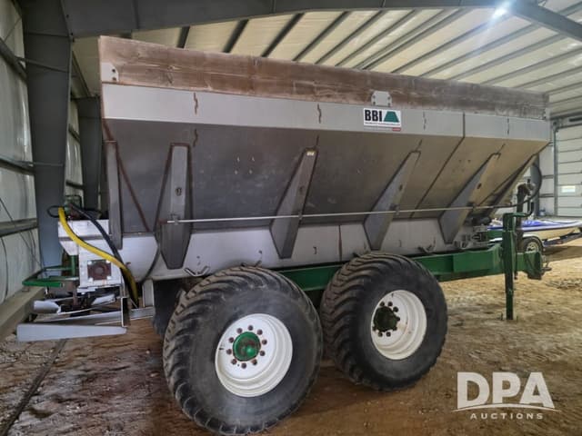 Image of Salford BBI MagnaSpread equipment image 4