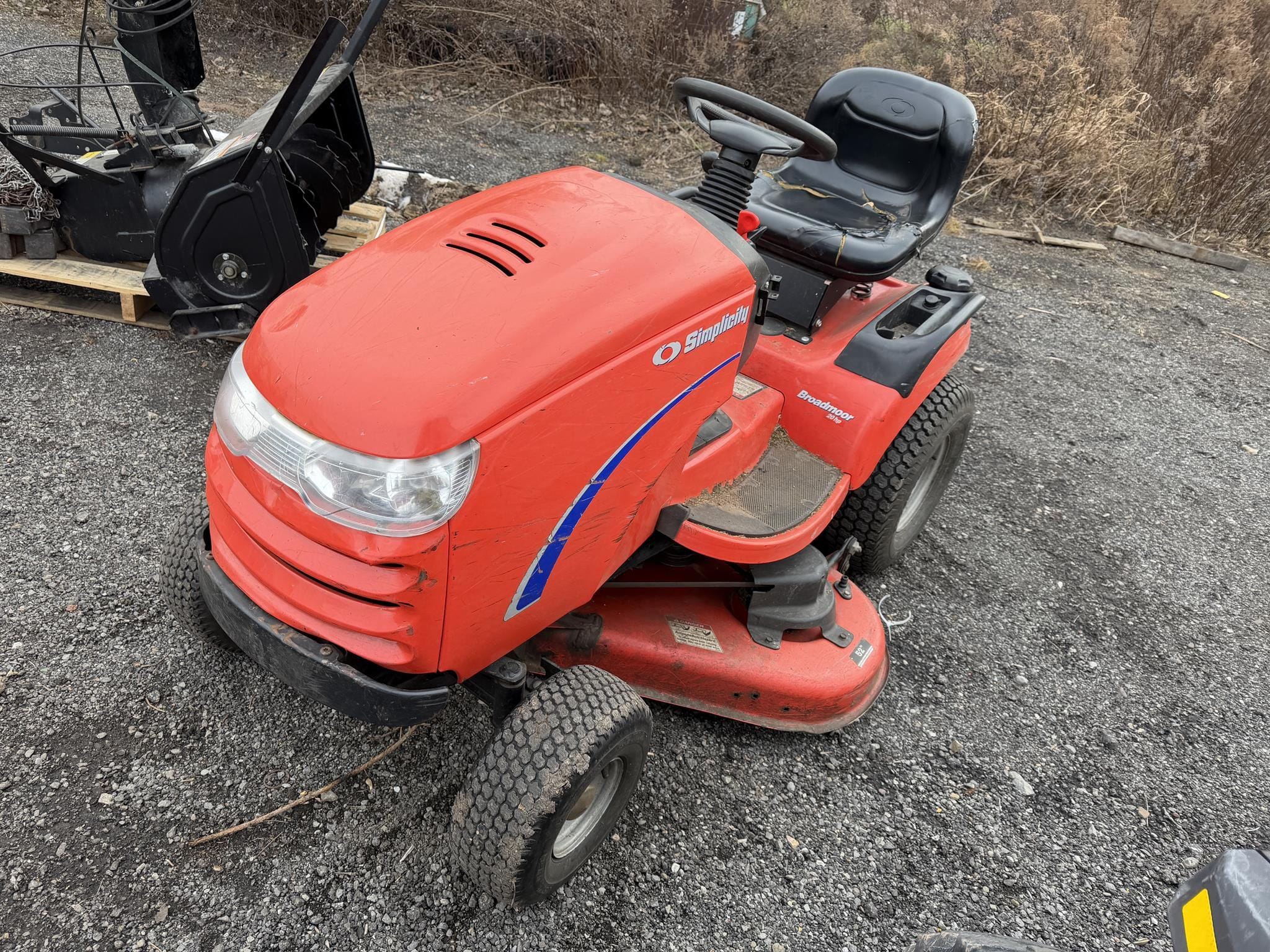 2015 Simplicity Broadmoor Equipment Image0