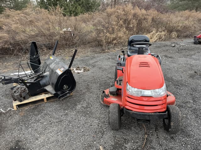 Image of Simplicity Broadmoor equipment image 4