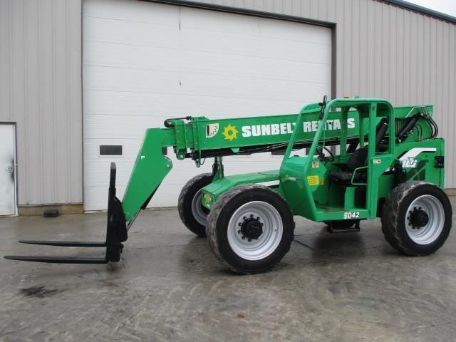 Main image Skytrak 6042