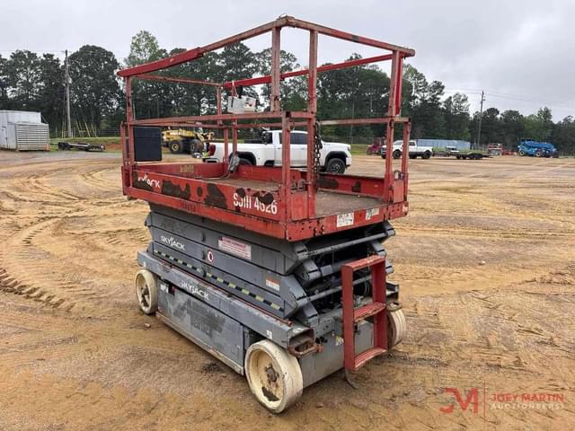 Image of Sky Jack SJ4626 equipment image 2