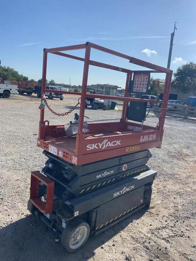 Image of Sky Jack SJIII3219 equipment image 2