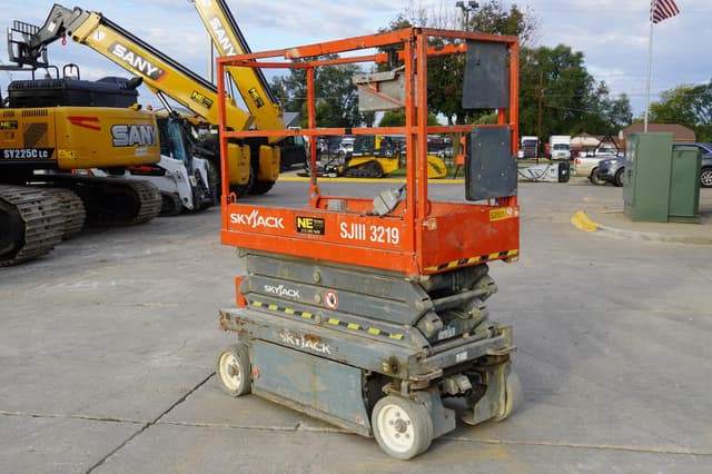 Image of Sky Jack SJIII3219 equipment image 3