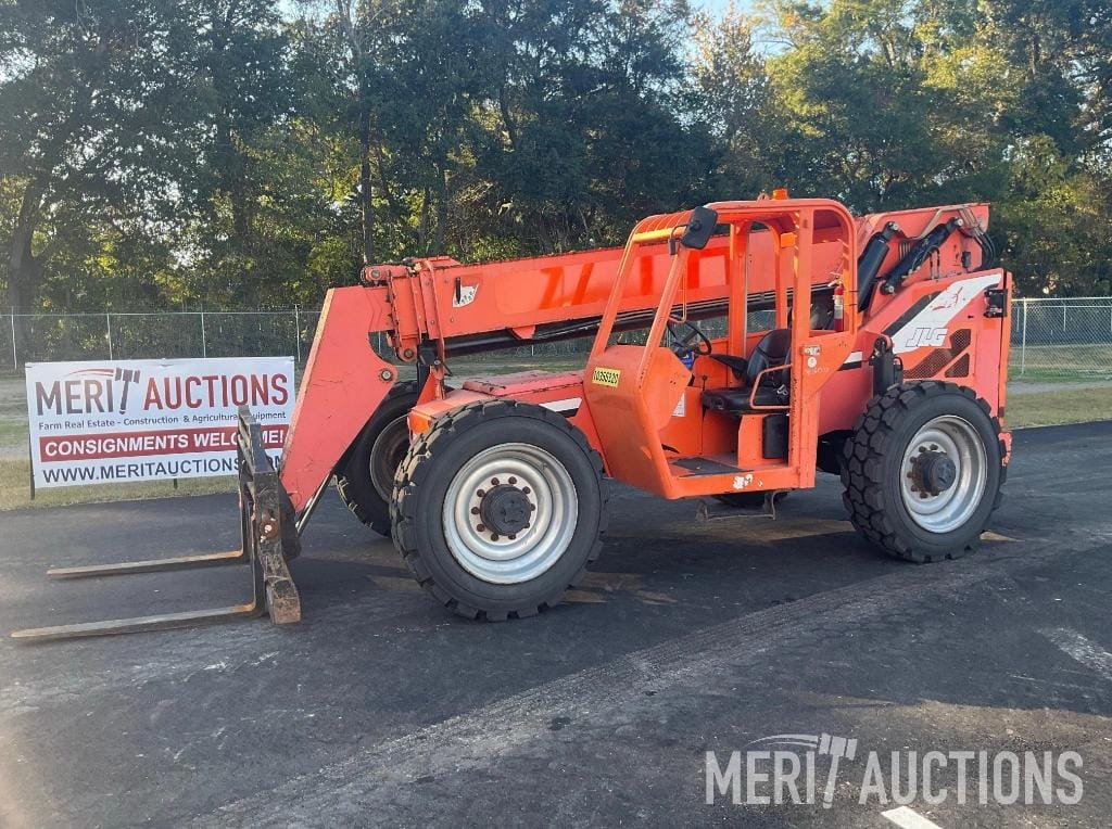 2015 Skytrak 8042 Equipment Image0