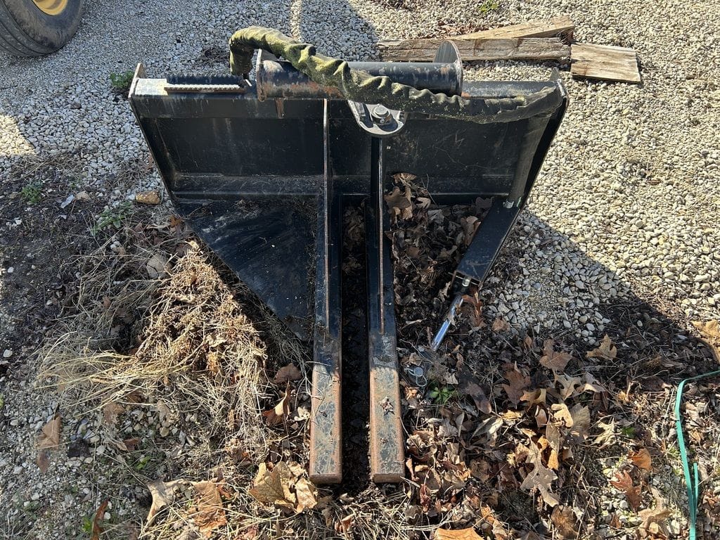 2015 Stout Undetermined Equipment Image0