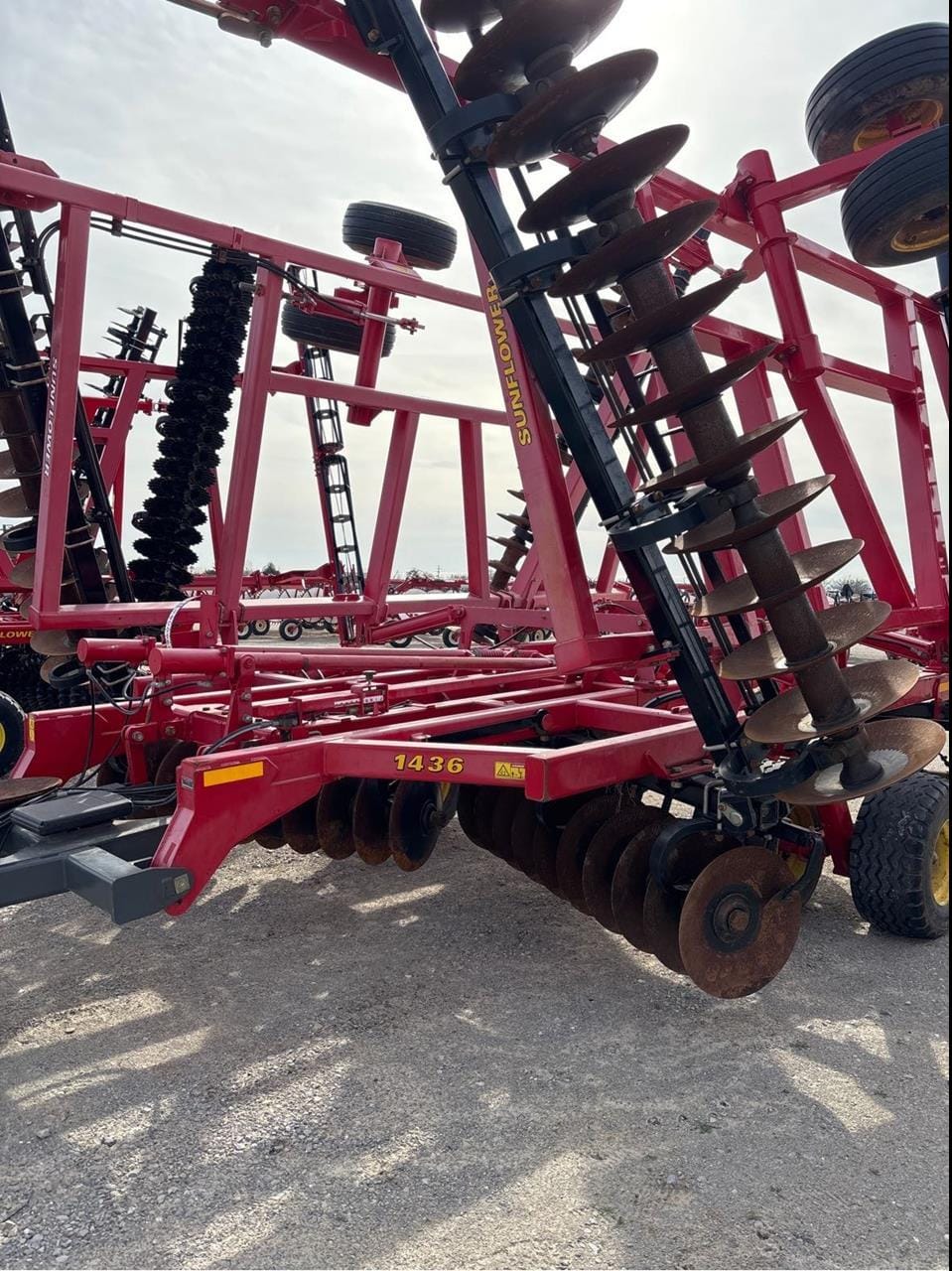 2015 Sunflower 1436-36 Equipment Image0
