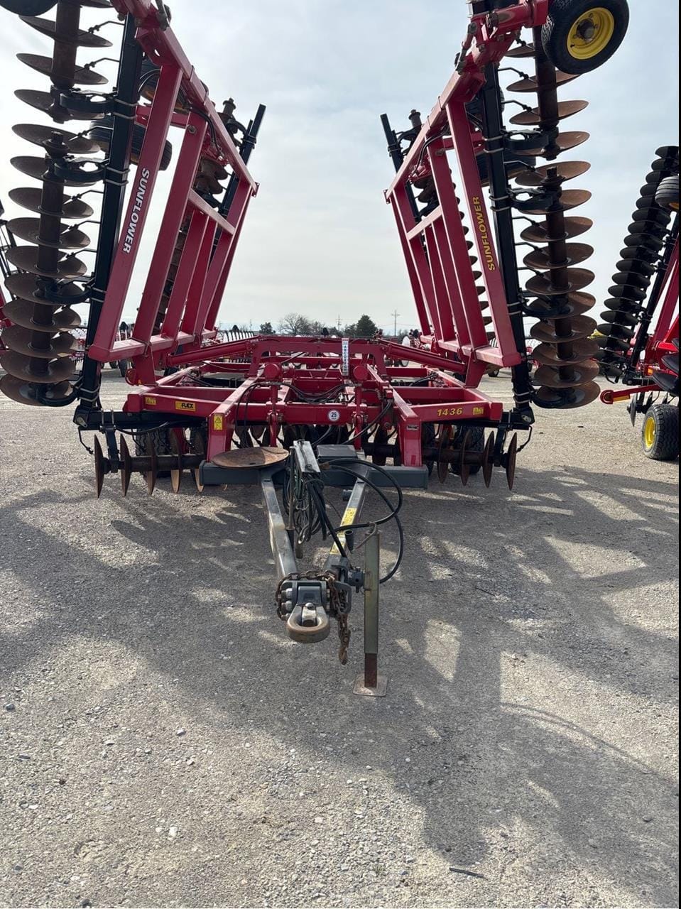 2015 Sunflower 1436 Equipment Image0