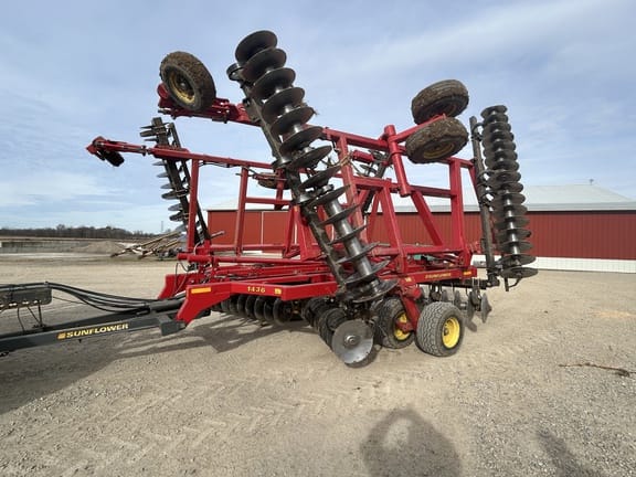 2015 Sunflower 1436 Equipment Image0