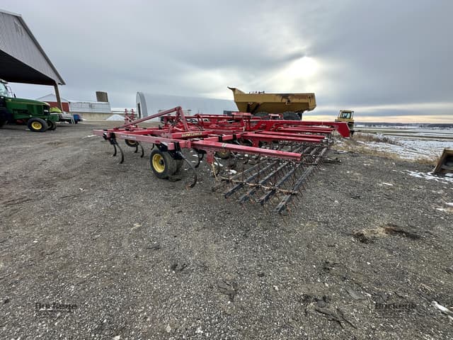 Image of Sunflower 5035-28 equipment image 4