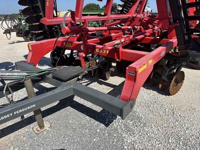 Image of Sunflower 6631-27 equipment image 1
