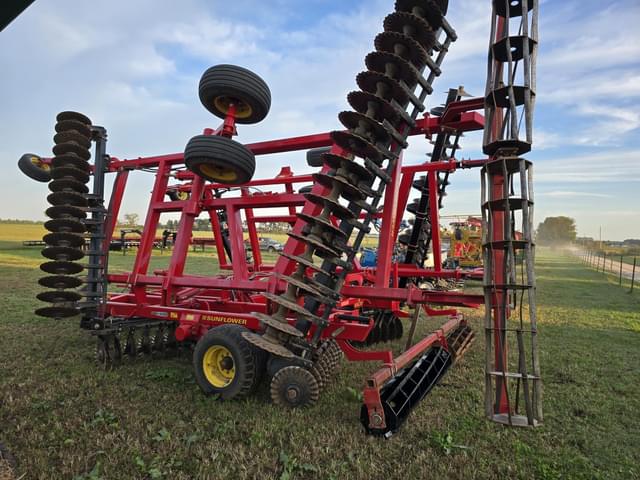 Image of Sunflower 6631 equipment image 1