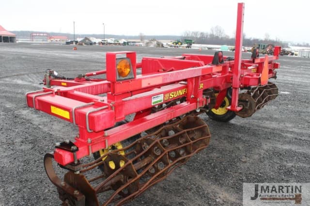Image of Sunflower 7212 equipment image 3