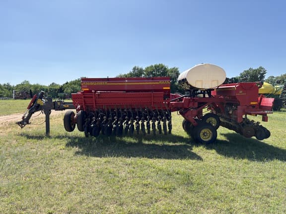Image of Sunflower 9435-30 equipment image 1